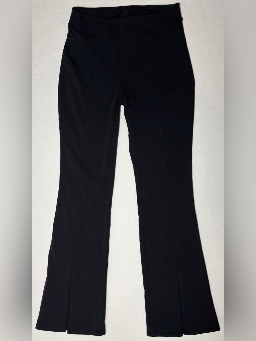 ALO Yoga Airbrush High Waist Flutter Leggings Women's Large Excellent Logo Black